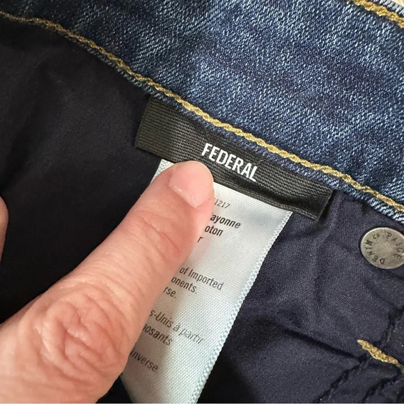 Paige Federal Women’s Mid-Rise Medium Wash Denim Slim Leg Jeans Size 32 GUC - Picture 6 of 9